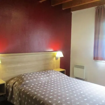 T4 Duplex Spacieux -7 Personnes- Piscine A *