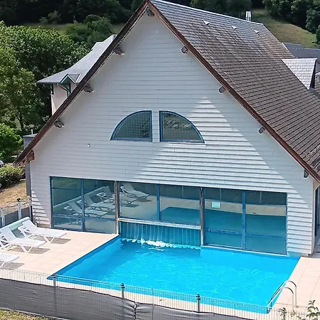 T4 Duplex Spacieux -7 Personnes- Piscine A Apartment