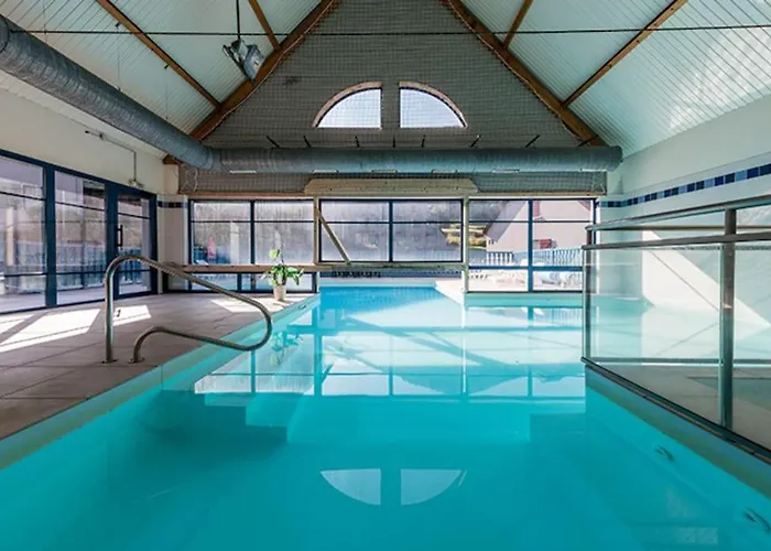 T4 Duplex Spacieux -7 Personnes- Piscine A